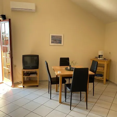 Stanic Apartment *